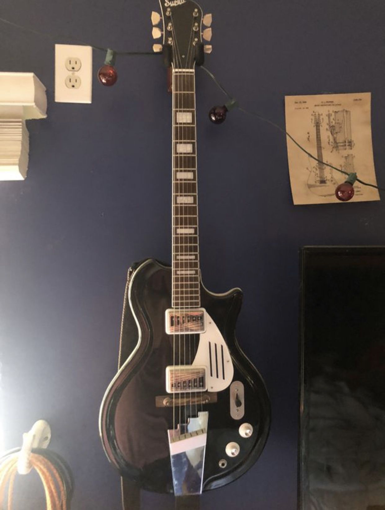Supro Black Holiday Electric Guitar