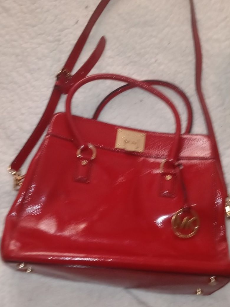 Red Michael Kors Purse. Very Nice