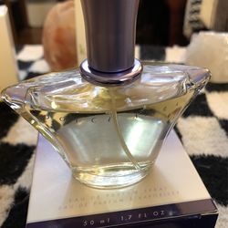Dolce Aura Brand New Beautiful Scent for Sale in Seattle, WA - OfferUp