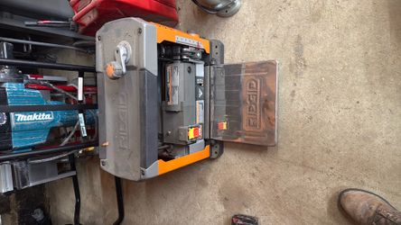 Ridgid Planer (Slightly used)