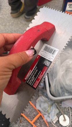 Roberts Dual Notch Trowel