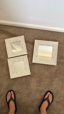 Mirror decor