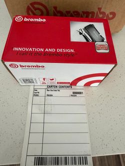 brand-new set of 2020 Range Rover Brembo rear brake pads