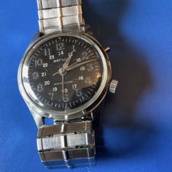 Vintage BENRUS Military Style Wrist Alarm watch.