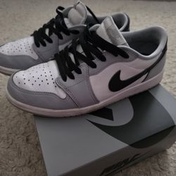 MENS 10 AIR JORDAN1 RETRO LOW OG GREY/WHITE 