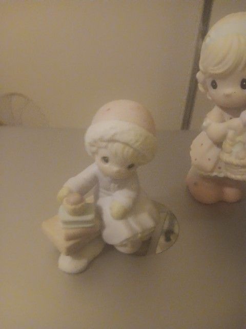 Precious Moments Figurines