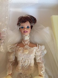 ROMANTIC ROSE BRIDE PORCELAIN - LIMITED BARBIE DOLL 1995