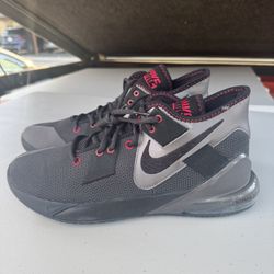 Men’s Size 11 Nike Air Max