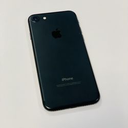 IPhone 7   128GB Fully unlocked 