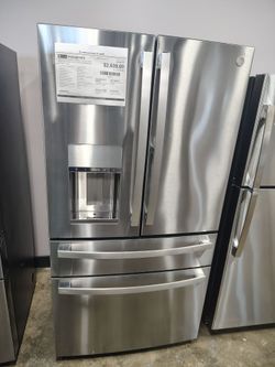 GE 4 door French door refrigerator (27.9 cu ft)
