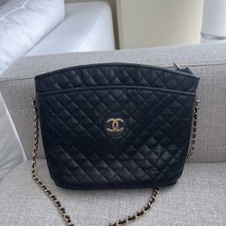chanel filigree wallet on chain