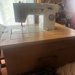 White (brand ) sewing Machine 