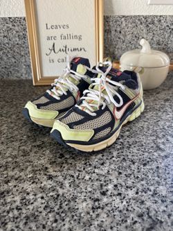 Nike Zoom Vomero 5 Running Sneakers
