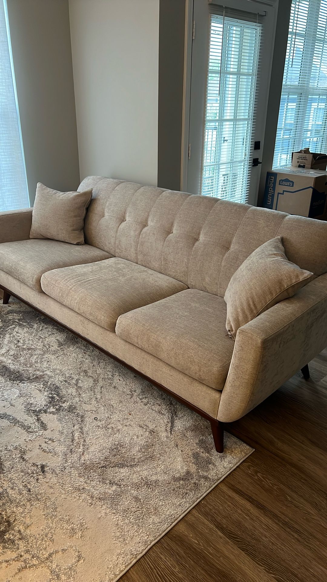 Milo Sofa
