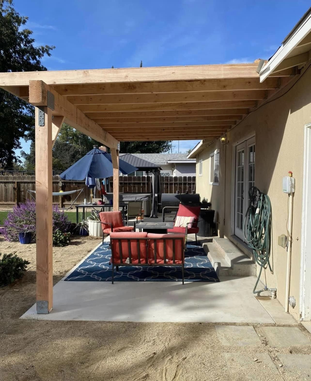 PERGOLA/CONCRETE