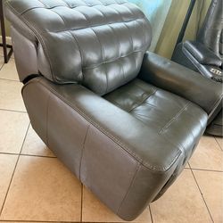 Cosmo Leather P2 Zero Gravity Recliner Dark Gray