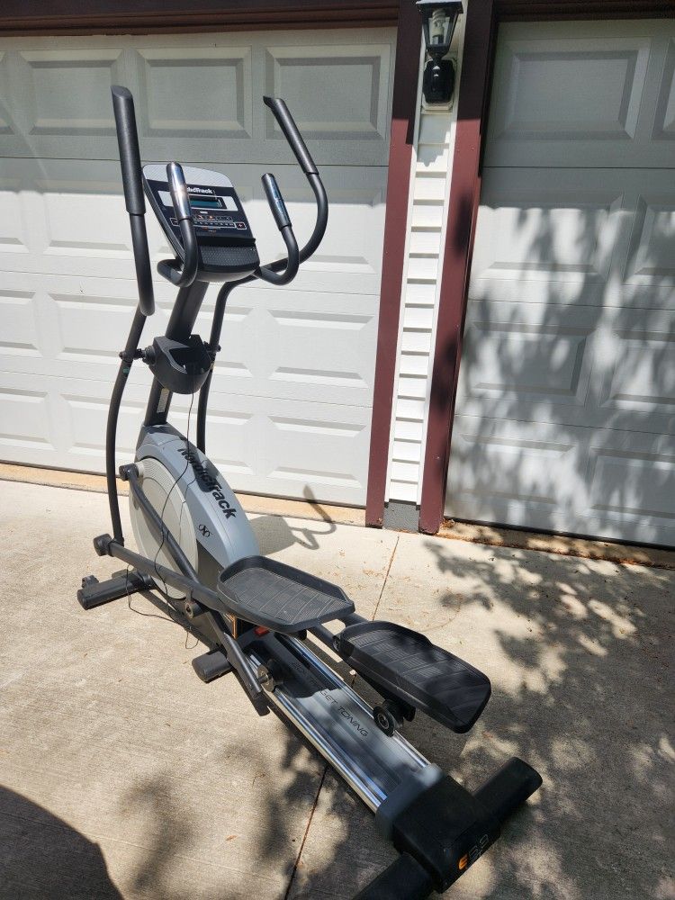 NordicTrack Elliptical in Excellent Condition