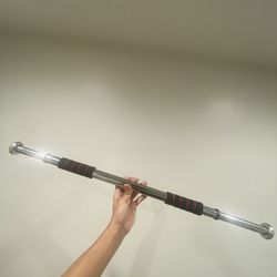 Doorway Chin Up Bar