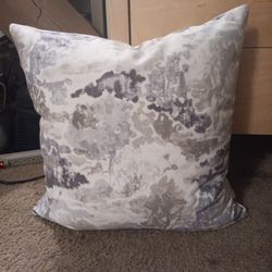 Multiple Natural Pillows