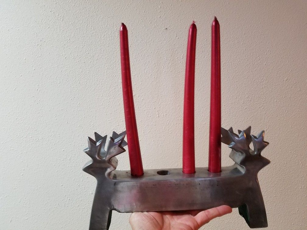 Holiday Reindeer Candles Centerpiece