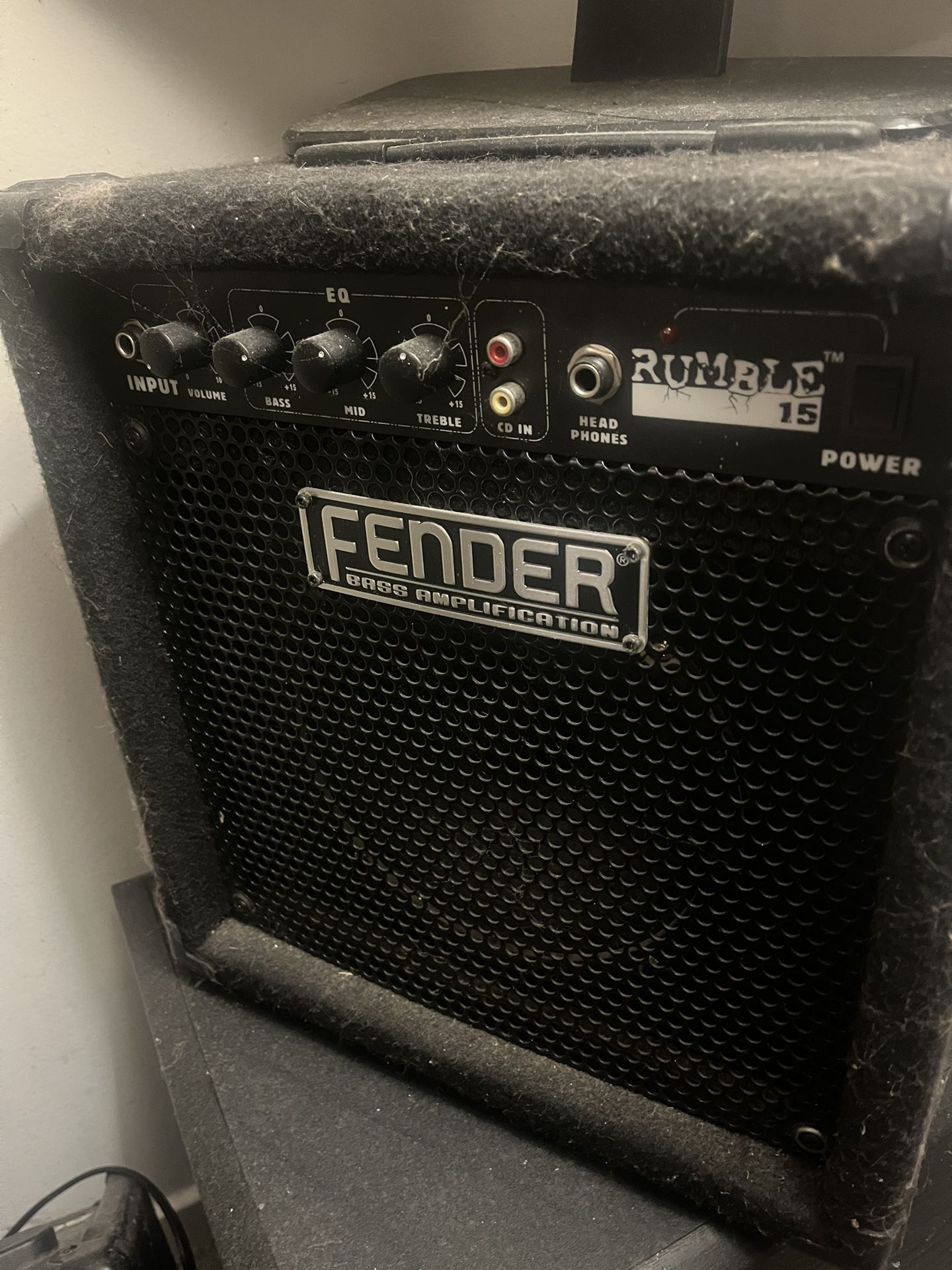Fender Rumble 15W combo amp