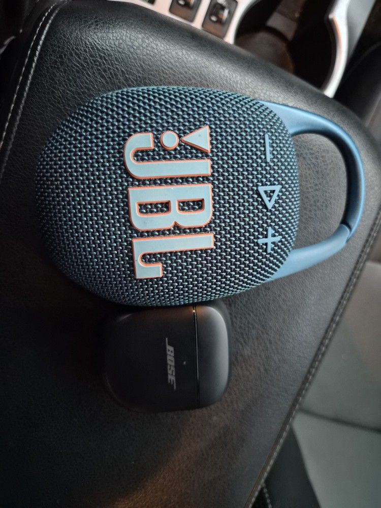 Bose And JBL Bundle