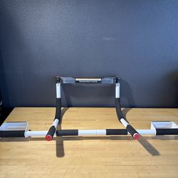 Doorway Pull up bar
