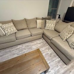 Sectional Couch 