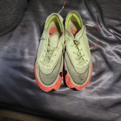 Running Shoes