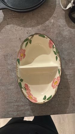 Beautiful Fransiscan ware serving dish bowl