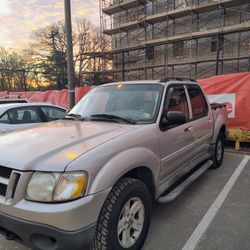 2005 Ford Explorer