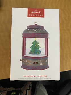 Shimmering Lantern / Christmas Ornament