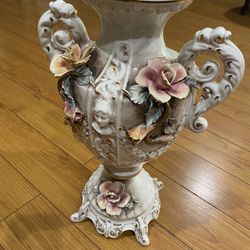 Capodimonte Porcelain  large vase