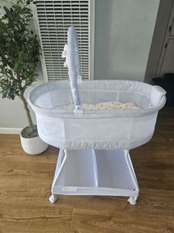 Delta Children bassinet