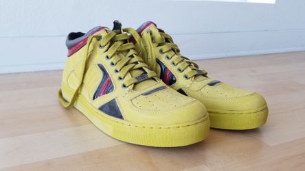 RARE Kenneth Cole Reaction Yellow Sneakers ** PRICED TO SELL **
