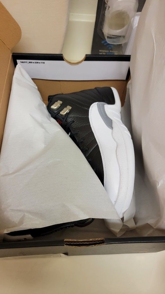 Nike Jordan 12 Playoffs Size 4y