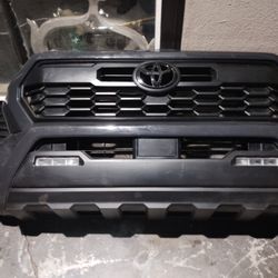 2026 Toyota Tacoma TRD Front End