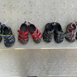 4 Pairs Of Boys Keen Sandals Size 6  Toddler Kids-  For Summer!