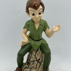 Vintage Pinocchio Ceramic Figure Walt Disney Productions Japan. 5” tall no chips or cracks.