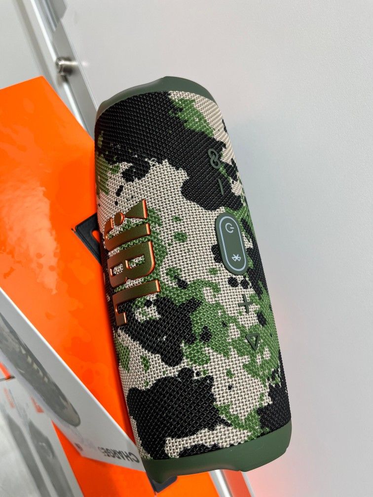 Original JBL Charge5. 20 Hours Of Playtime. Waterproof $150. ATLANTA 30329