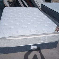 Serta Queen Pillowtop Mattress And Box Spring 