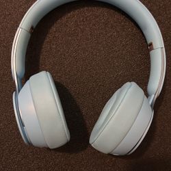 Beats Solo Pro 2nd Generation (no Charger Included)