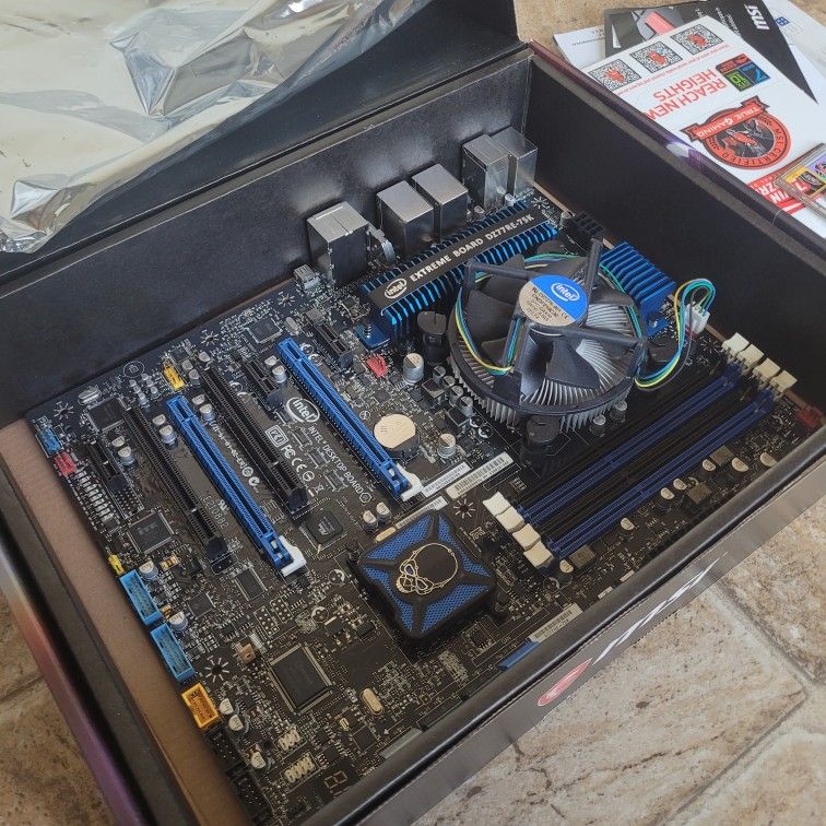 Intel Motherdoard + CPU