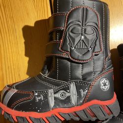 Darth Vader Childrens Snow Boots Childrens Size 7/8