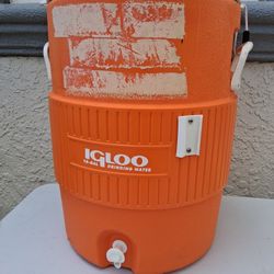 Igloo 10 Gallon Seat Top Cooler 