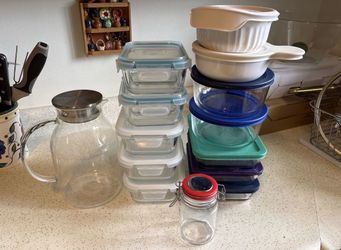14 Assorted Glass Tupperware/Kitchenware $25