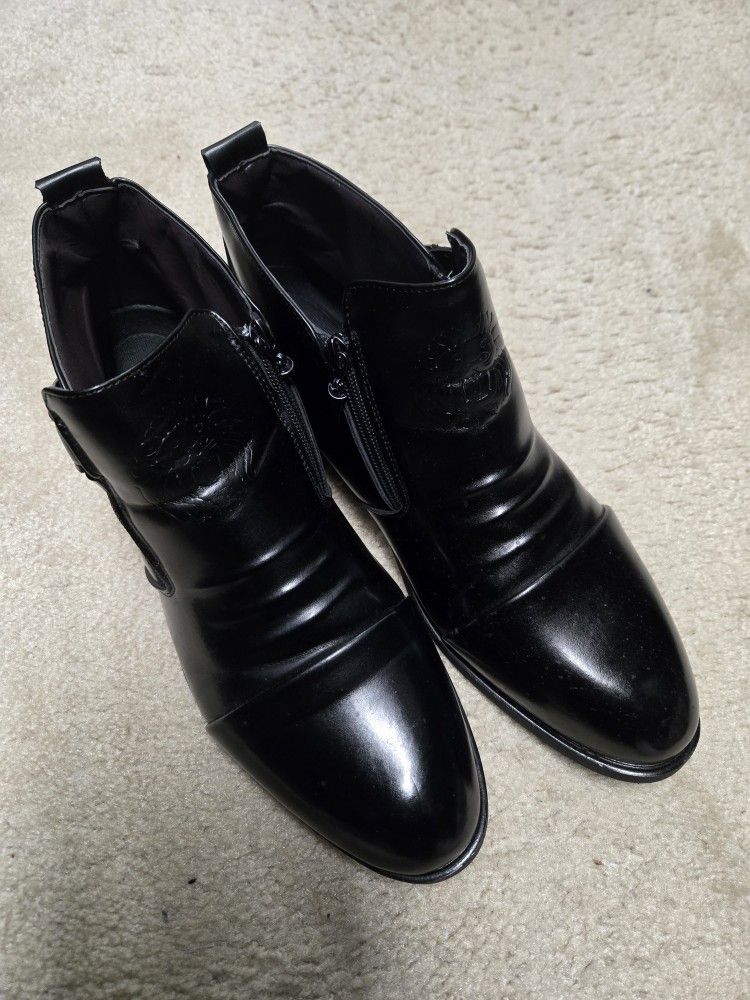 Only Worn twice! Stylish Boots