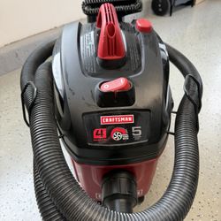 Craftsman 4 Gallon 5 HP Shop Vac