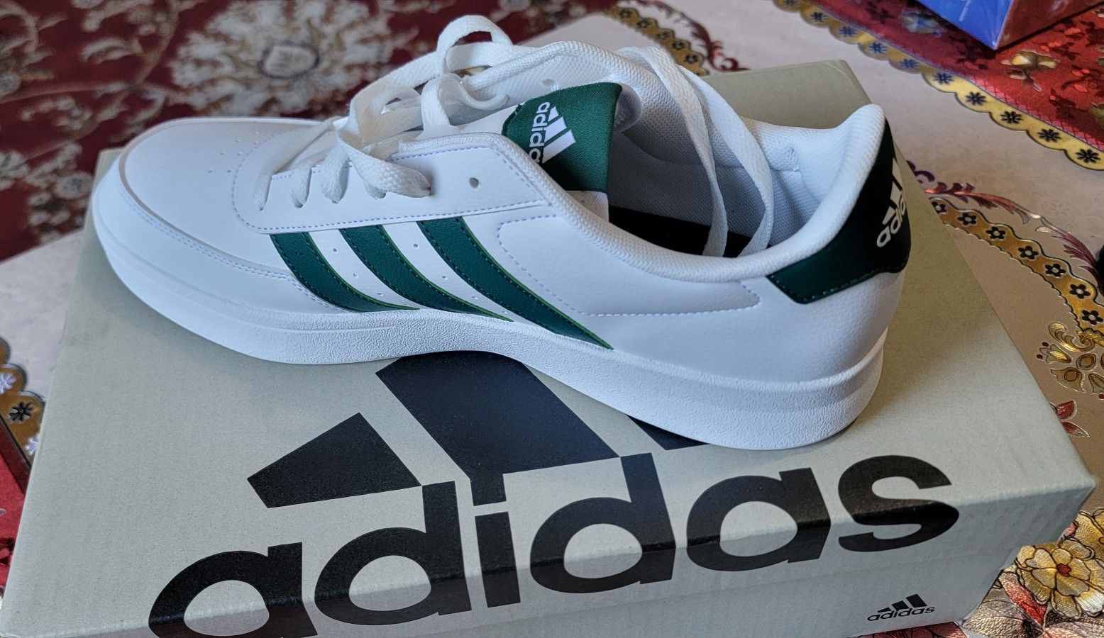 Men's Adidas Sneakers ( SIZE 12)