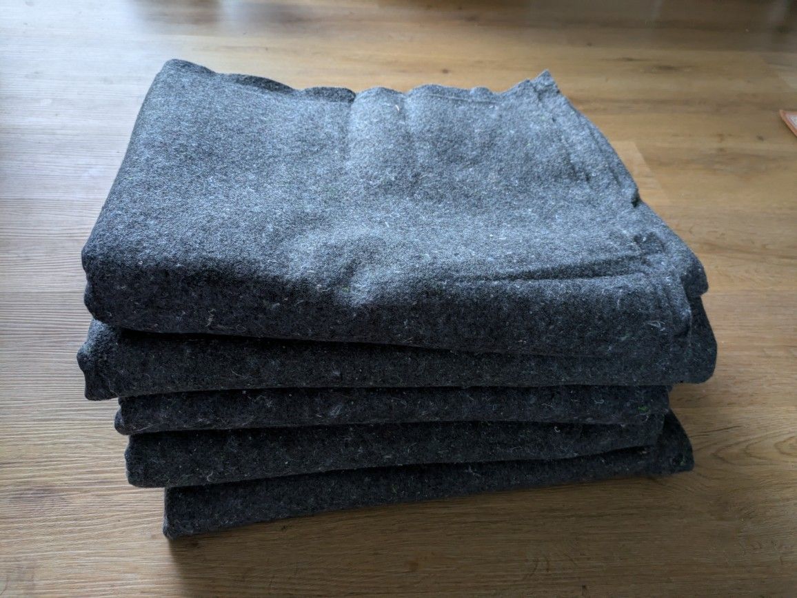Free 5 Moving Blankets